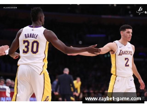 拉森：篮球场上的新星闪耀